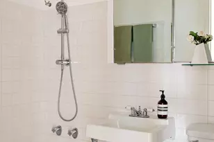 330 E 33rd St, New York City, NY 10016 - Photo 10