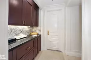 2 E 55th St, New York City, NY 10022 - Photo 18