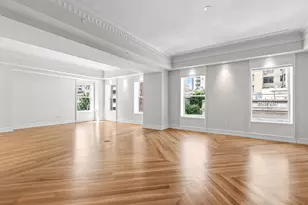 33 E 74th St, New York City, NY 10021 - Photo 2