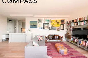 303 E 43rd St, New York City, NY 10017 - Photo 2