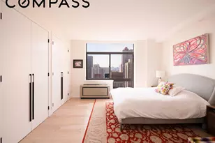 303 E 43rd St, New York City, NY 10017 - Photo 6