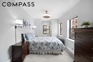6 W 71st St, New York City, NY 10023 - Photo 4