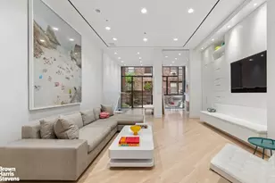 35 W 71st St, New York City, NY 10023 - Photo 2