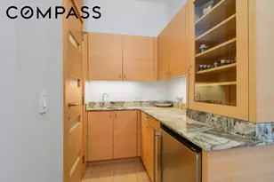 570 Park Ave, New York City, NY 10065 - Photo 8