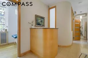570 Park Ave, New York City, NY 10065 - Photo 2