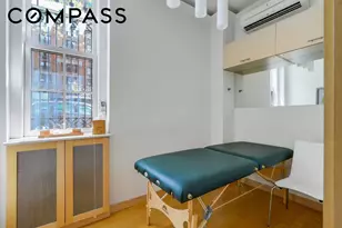 570 Park Ave, New York City, NY 10065 - Photo 6