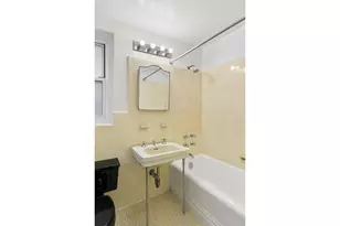 255 Cabrini Blvd, New York, NY 10040 - Photo 10
