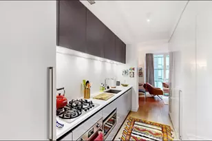 540 W 49th St, New York City, NY 10019 - Photo 8