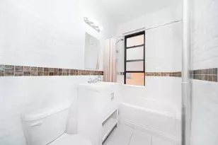 41-41 41st St, New York City, NY 11104 - Photo 10
