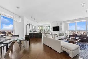 146 W 57th St, New York City, NY 10019 - Photo 2