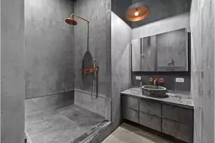 448 W 37th St, New York City, NY 10018 - Photo 10