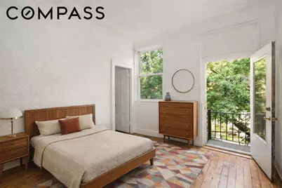 28 College Place, New York City, NY 11201 - Photo 6