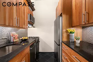 20 E 9th St, New York City, NY 10003 - Photo 8
