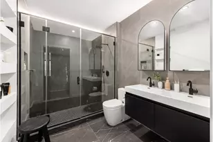 8 Windsor Pl, New York City, NY 11215 - Photo 8