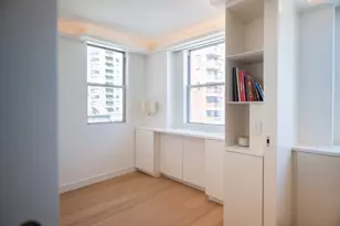 215 E 80th St, New York City, NY 10075 - Photo 12