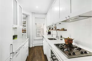 25 Charles St, New York City, NY 10014 - Photo 2