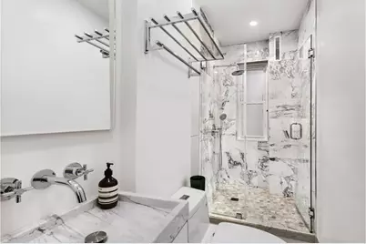 25 Charles Street #2C, New York City, NY 10014 - Photo 6