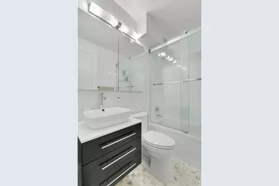 1438 3rd Avenue #21B, New York City, NY 10028 - Photo 6