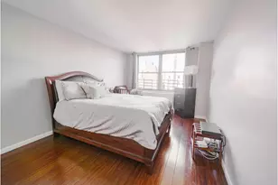 301 E 79th St, New York City, NY 10075 - Photo 2