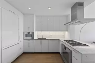 460 W 42nd St, New York City, NY 10036 - Photo 8