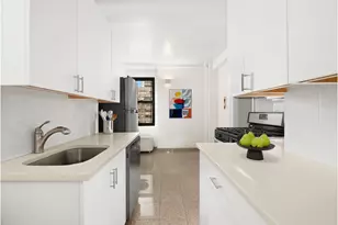245 E 72nd St, New York City, NY 10021 - Photo 6
