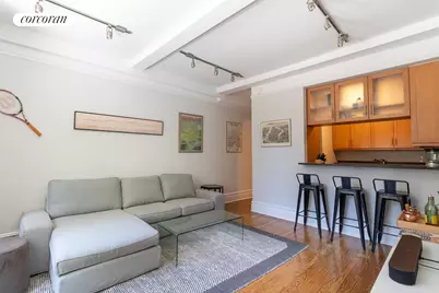 157 E 72nd Street #1F, New York City, NY 10021 - Photo 2