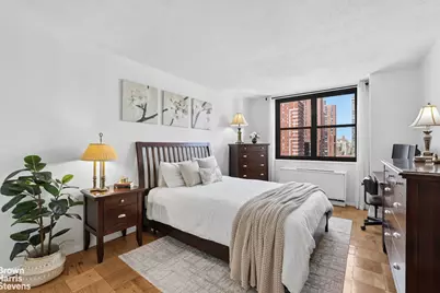340 E 93rd Street #24K, New York City, NY 10128 - Photo 4