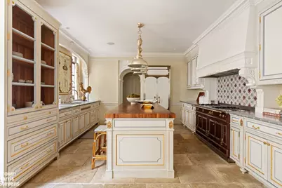 730 Park Avenue #15/16A, New York City, NY 10021 - Photo 6