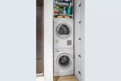 534 W 42nd Street #2, New York City, NY 10036 - Photo 8