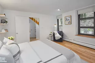305 W 98th St, New York City, NY 10025 - Photo 4