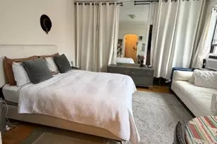 342 W 56th St, New York City, NY 10019 - Photo 2