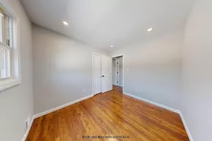 8 Thayer Pl, New York City, NY 10306 - Photo 16