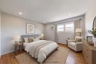 8 Thayer Pl, New York City, NY 10306 - Photo 14