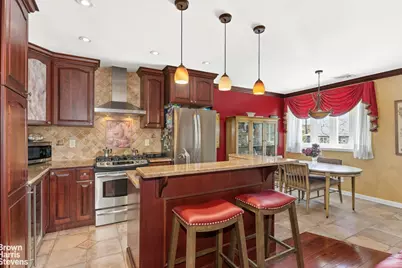 19-10 150th Street, New York City, NY 11357 - Photo 2