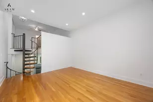 211 Thompson St, New York City, NY 10012 - Photo 4