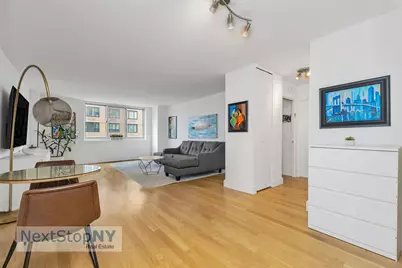 345 E 93rd Street #8K, New York City, NY 10128 - Photo 1