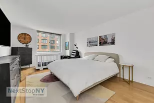 345 E 93rd St, New York City, NY 10128 - Photo 4