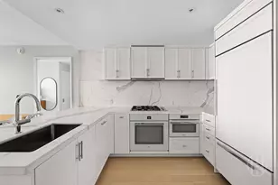 212 Warren St, New York City, NY 10282 - Photo 2