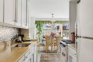 305 E 24th St, New York City, NY 10010 - Photo 8