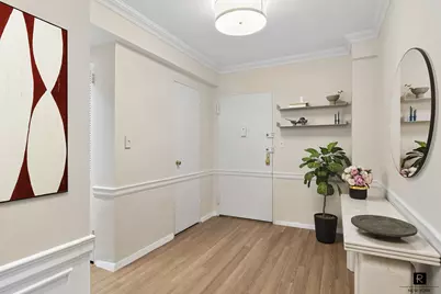 301 E 48th Street #8-K, New York City, NY 10017 - Photo 8