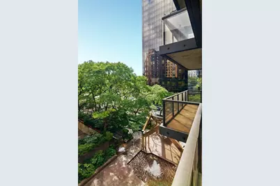 100 United Nations Plaza #5A, New York City, NY 10017 - Photo 8