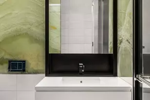 157 W 57th St, New York City, NY 10019 - Photo 16