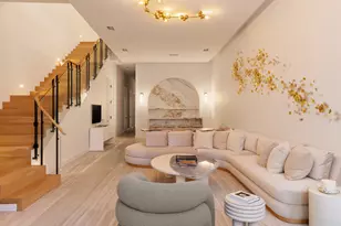 83 Spring St, New York City, NY 10012 - Photo 2