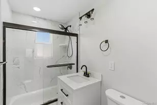 69-25 165th St, New York City, NY 11365 - Photo 14