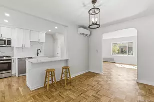69-25 165th St, New York City, NY 11365 - Photo 4