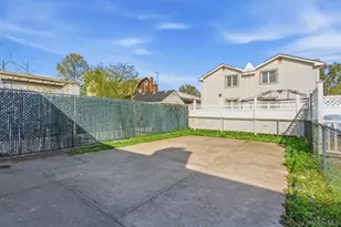 69-25 165th St, New York City, NY 11365 - Photo 20