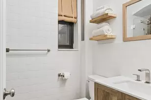 121 E 88th St, New York City, NY 10128 - Photo 6