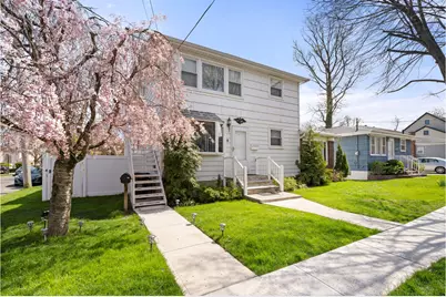 4 Cottage Avenue, New York, NY 10308 - Photo 1
