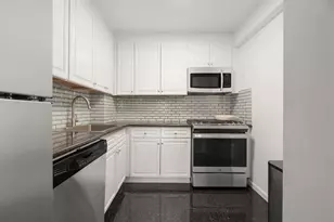 400 E 77th St, New York City, NY 10075 - Photo 4
