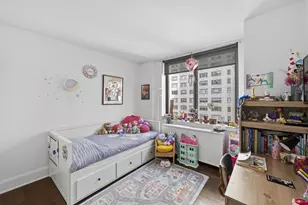 300 E 64th St, New York, NY 10021 - Photo 8